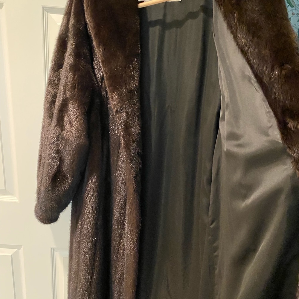 Blackglama mink fur coat!  Excellent condition!  Like new!